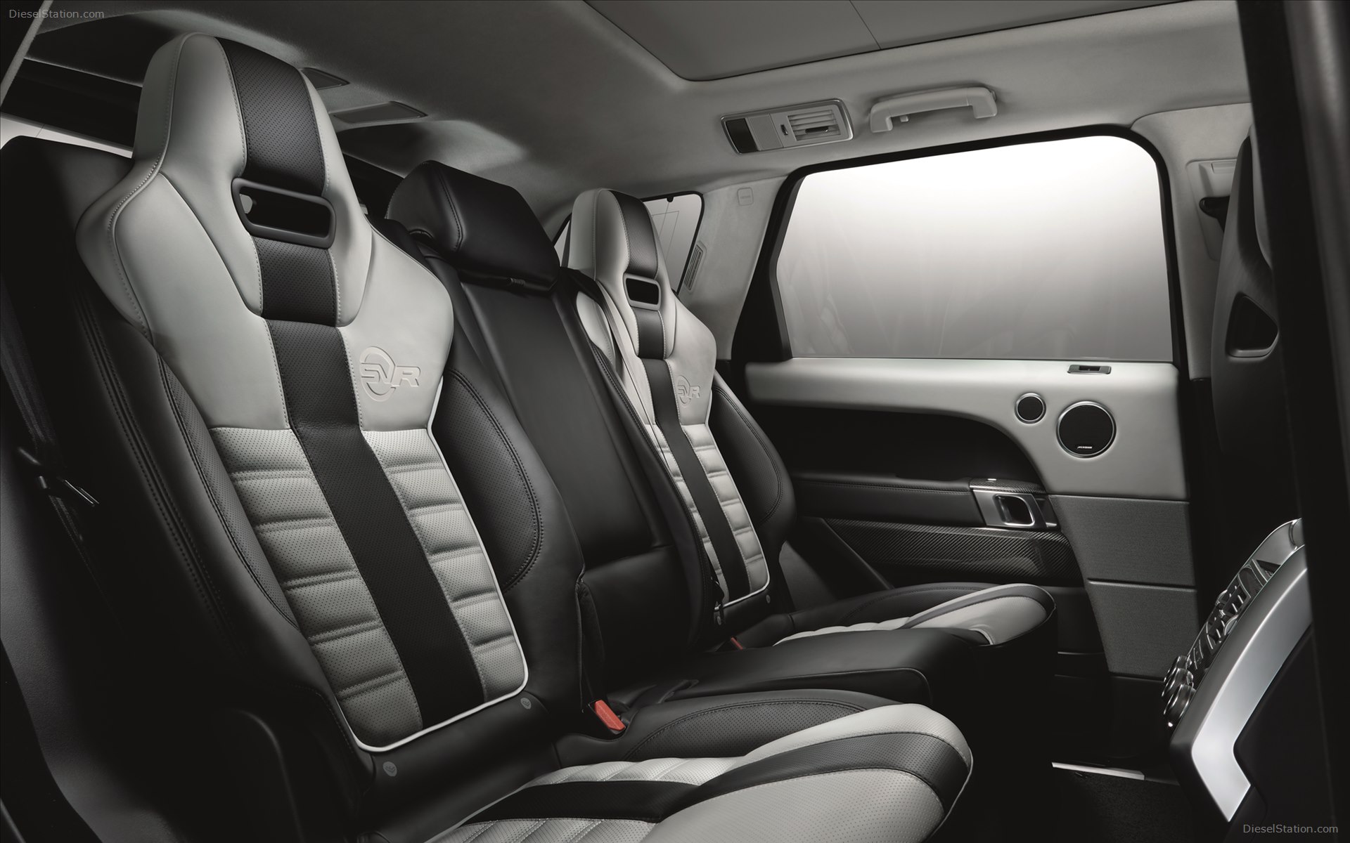 Land Rover Range Rover Sport SVR 2015